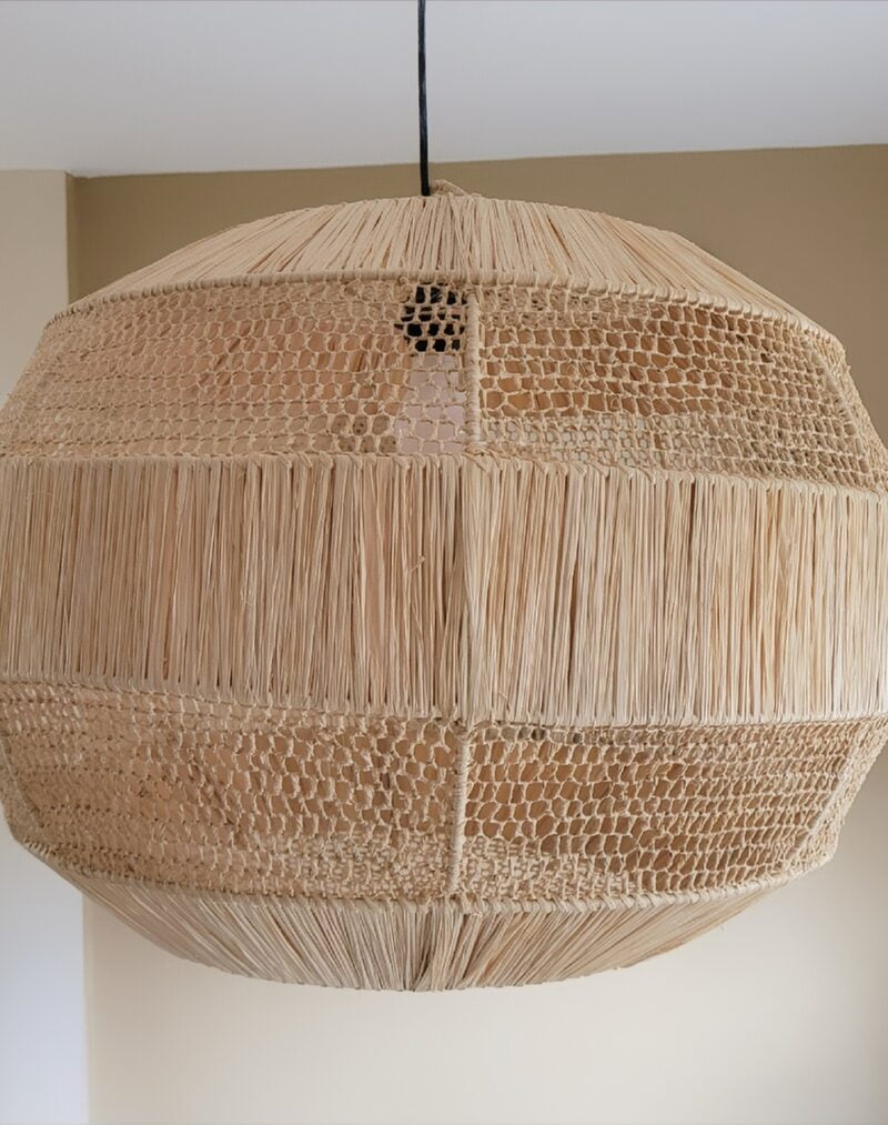 suspension luminaire ronde XL en dentelle de raphia Ø 70 cm